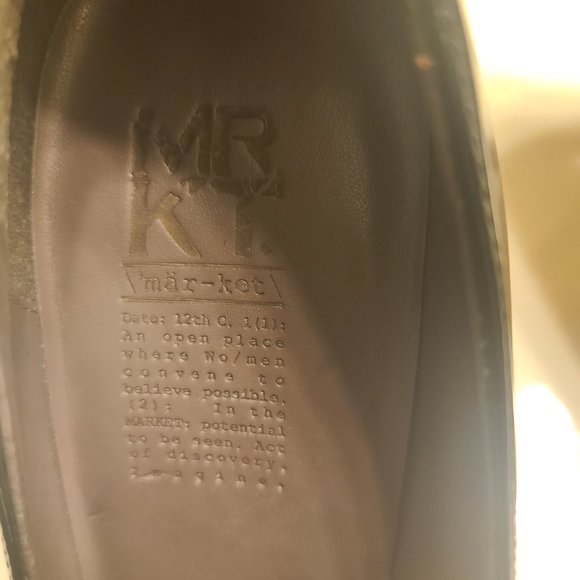 MRKT BLACK PATENT PLATFORM PUMPS 9 - Picture 3 of 6